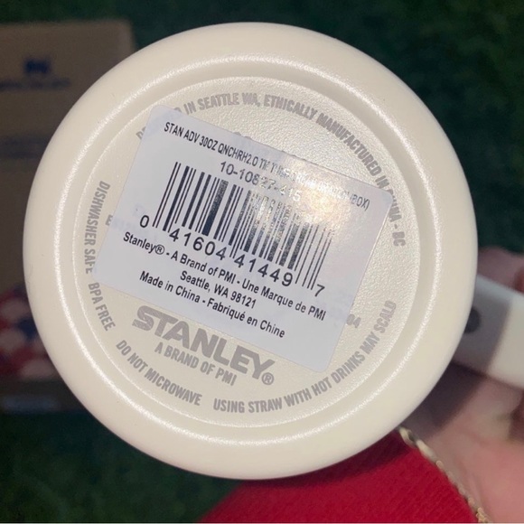 Cream Dragon Stanley Cup The Lunar New Year Limited Edition Quencher H2.0 Flow - Picture 4 of 6